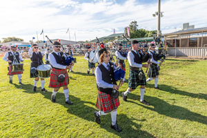 Yeppoon show Rockhampton Highlanders